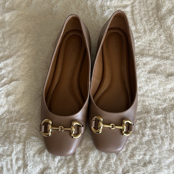 Nude flats - Picture 2 of 4